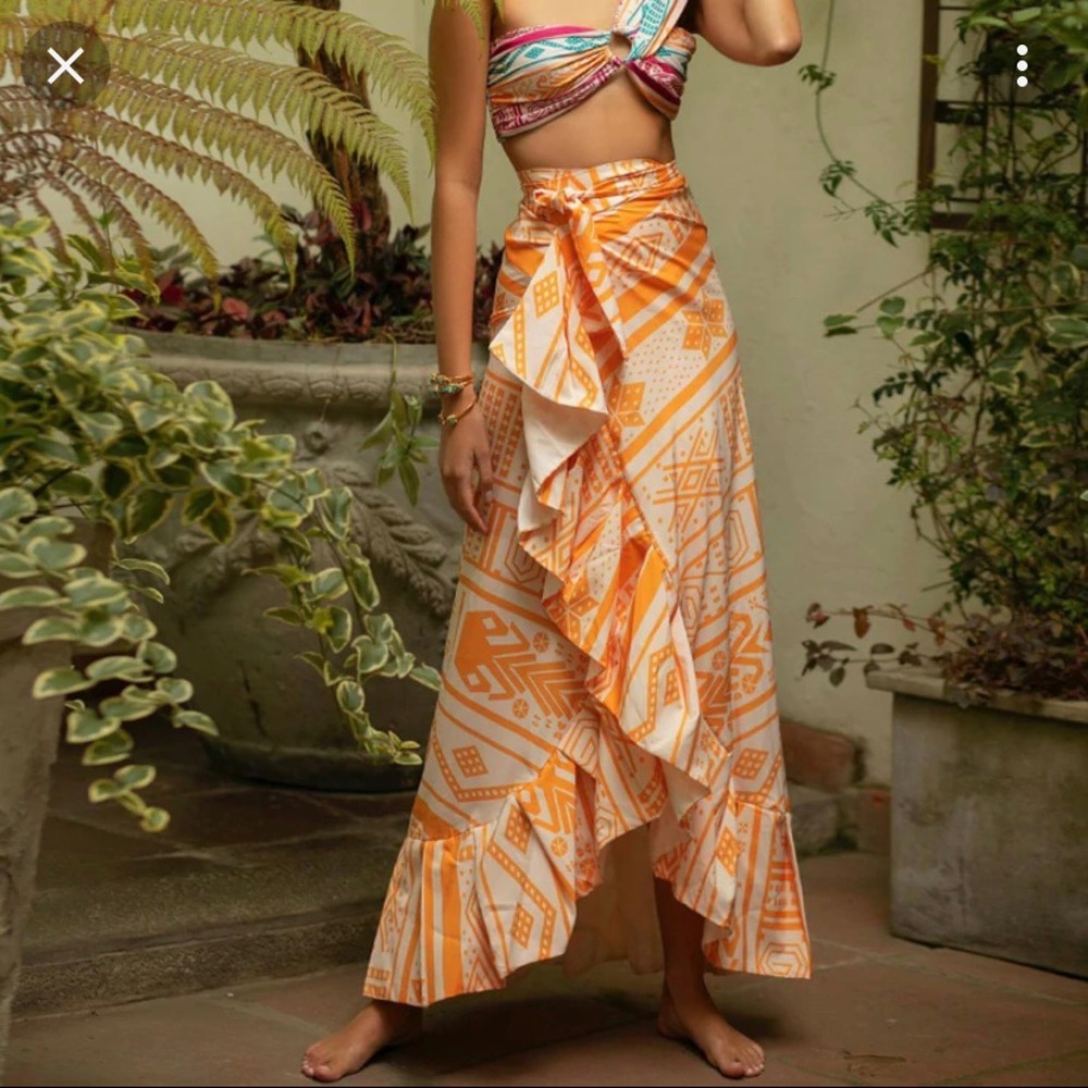 Flaxmaker New with tags! high waisted printed bikini and sarong size S
